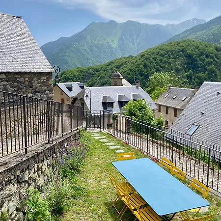 Dom wakacyjny De Montagne *